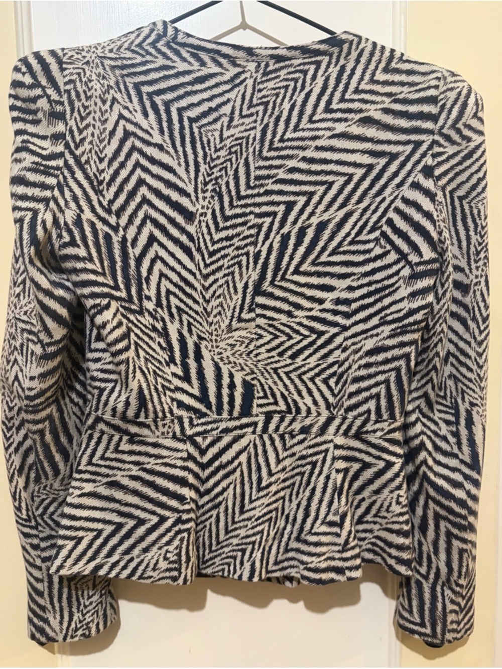 YSC Yessica black and beige print blazer - Picture 3 of 4